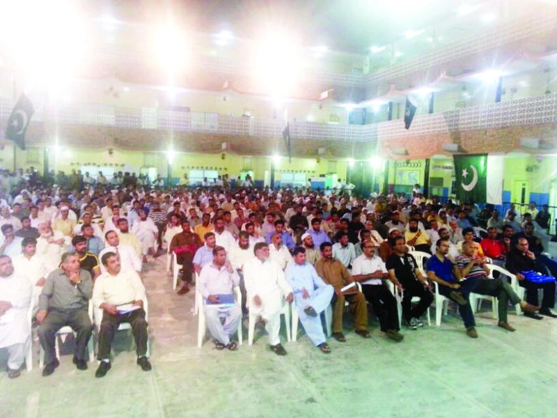 2,200 Pakistanis make the most of job fairs