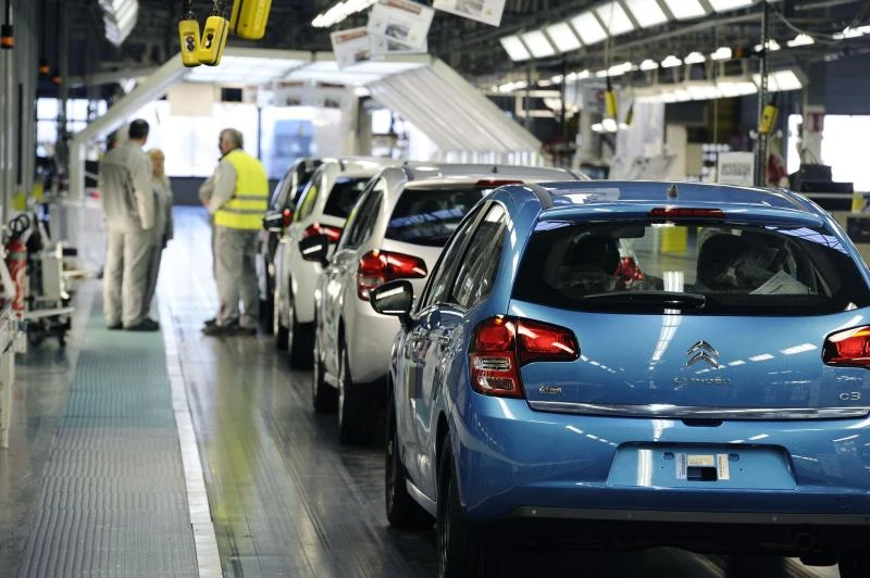 European auto sales drop to new low