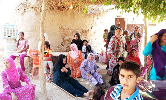 30 dead in attacks on Sunni-Shiite joint prayer