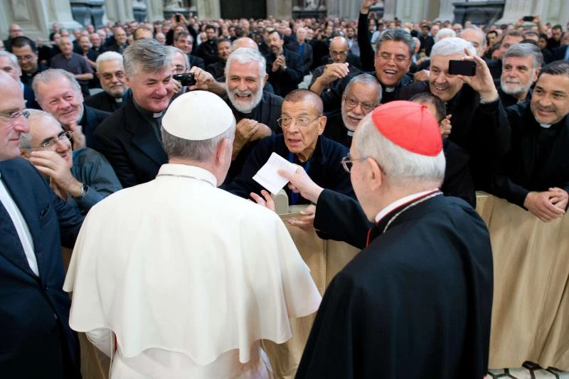 French imams to meet pope