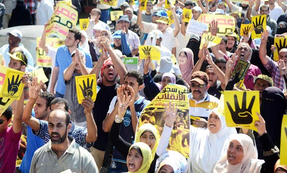 Clashes in Egypt as Mursi supporters stage protests