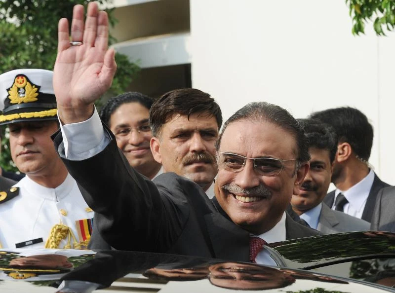 Pakistan’s Zardari ends term in office