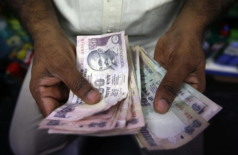 Foreign banks to give upfront loans for NRI dollar deposits