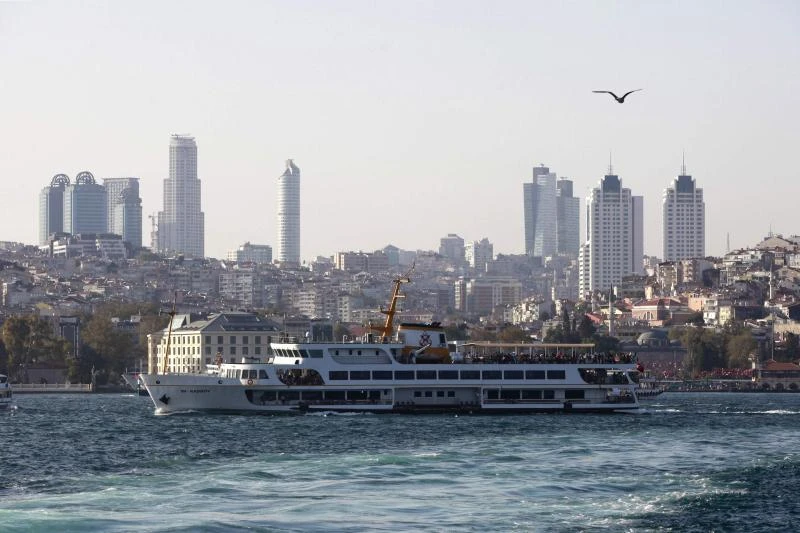 Turkish energy minister says oil needs to fall around $10 a barrel