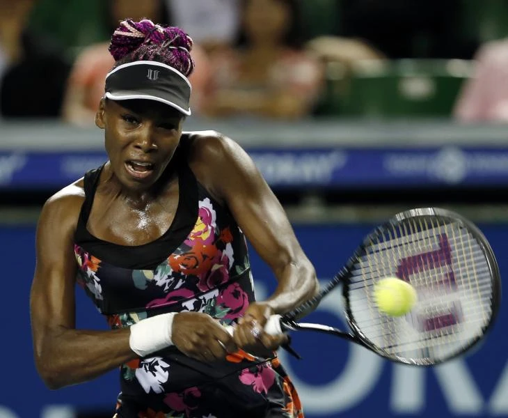 Williams topples Azarenka in Tokyo