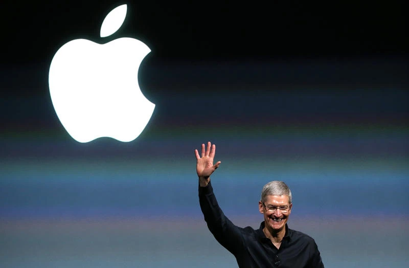 Tim Cook: Apple will not go down ‘junk’ road