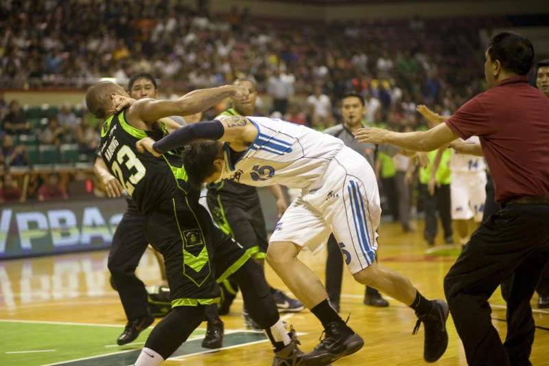 San Mig rips Globalport in fight-marred game