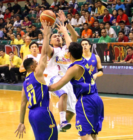 Rain or Shine survives Talk ‘N Text in tight endgame battle