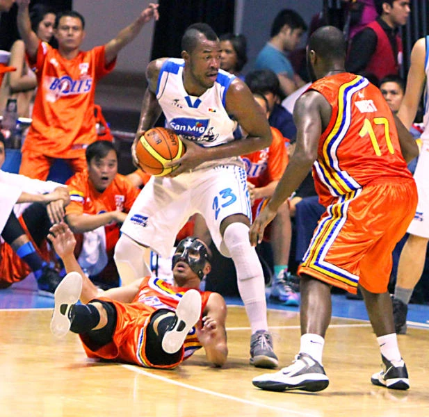 Mixers take lead over Meralco in Governors’ Cup