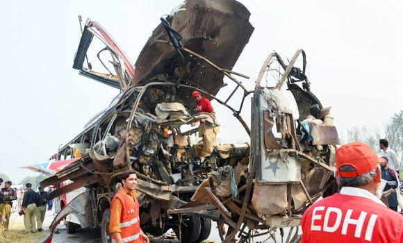 18 Pak govt employees blown up