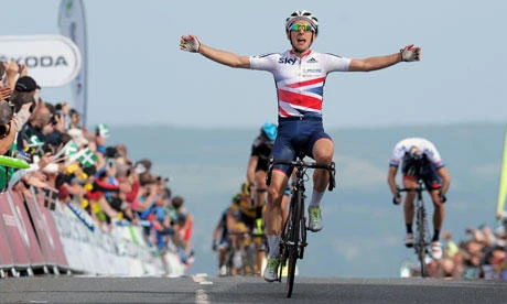 Yates wins Tour sixth stage as Wiggins stays top