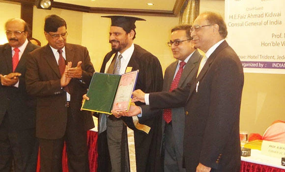 Urdu university awards degrees in Jeddah