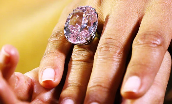 Flawless $60-mn pink diamond up for auction in Geneva