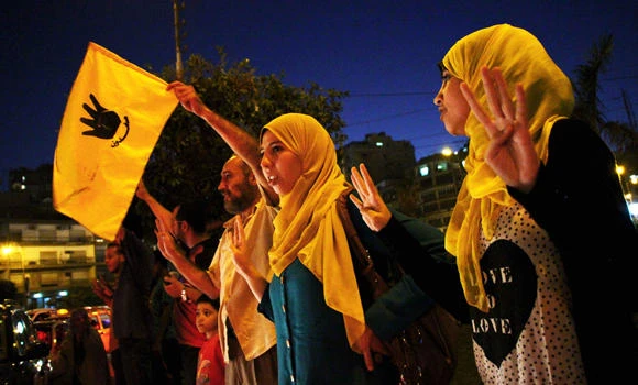 Egypt prison official sacked for help to detained Islamists