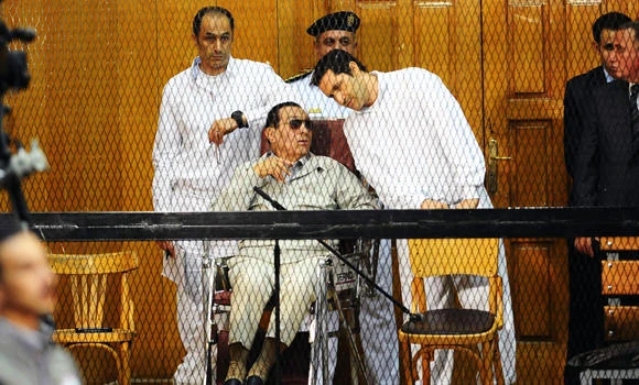 Judge orders Mubarak trial media blackout
