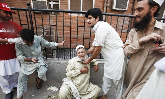 Pak city hit by 3rd bomb attack in a week; 40 killed