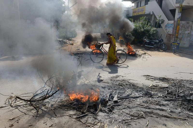 Power employees in AP call off strike