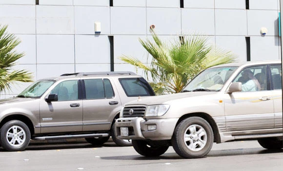 Citizens urged to seize opportunities in car rental trade