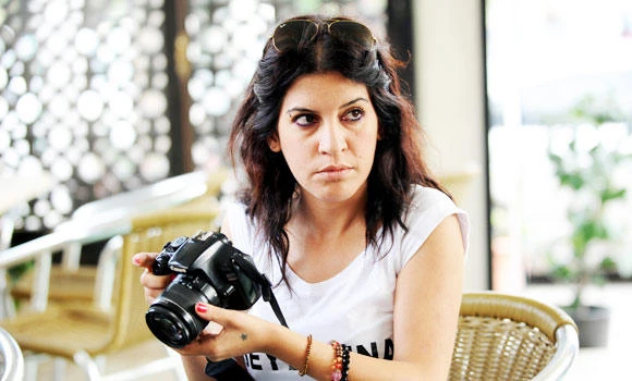 Tunisia egg-thrower gets suspended sentence