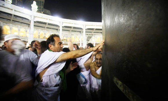 Tawafa documents buildings for Hajis