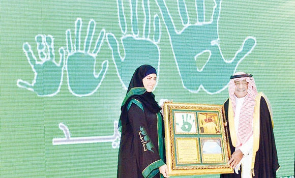 Hand painting artists honored