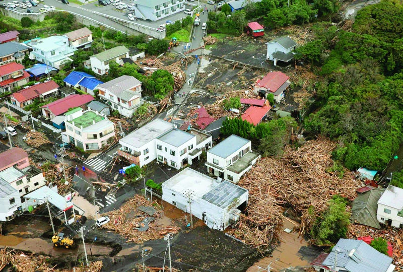 Typhoon, mudslides kill 17 in Japan; 50 missing