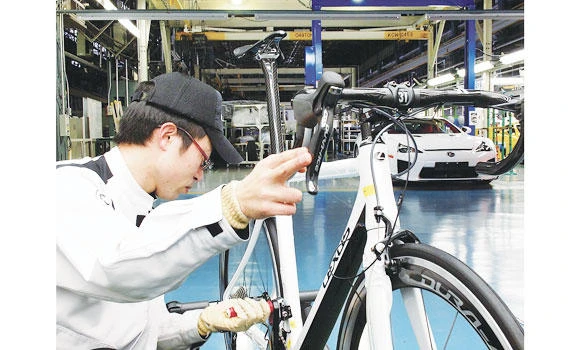 Lexus F Sport Road Bike: A tribute to craftsmanship