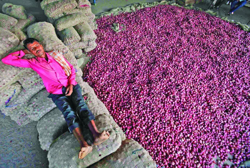 India traders ‘cheating consumers’ with onion prices