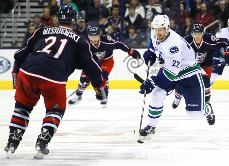 Etem, Perry shine in Ducks victory over Stars