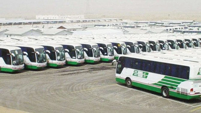 Shuttle bus system ensures smooth traffic