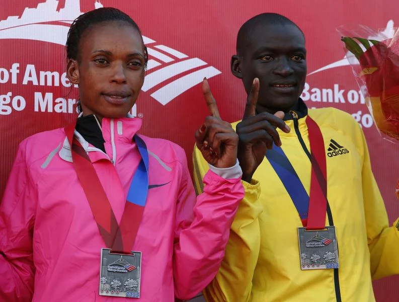 Kenyans Kimetto, Jeptoo rule Chicago Marathon