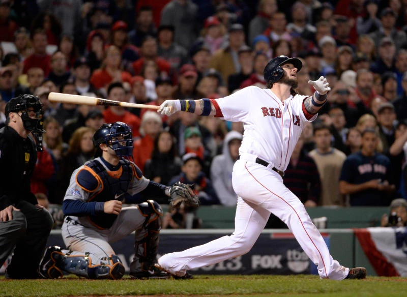 Red Sox stun Tigers to level playoff series