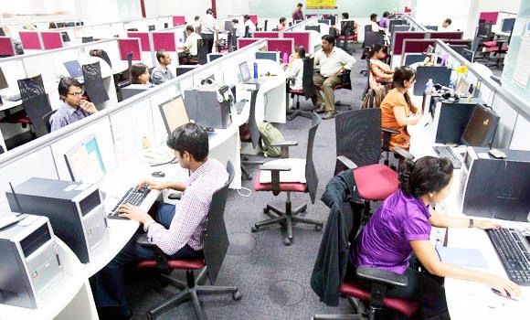 IT outsourcers target Europe projects