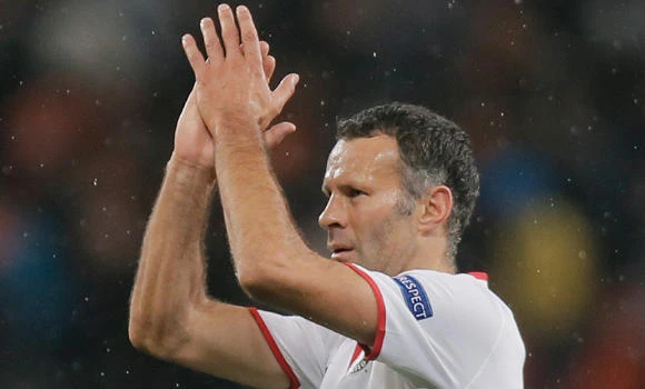 Giggs: Players to blame for poor start by Man Utd
