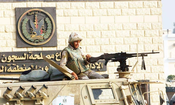 American commits suicide in Egypt lockup