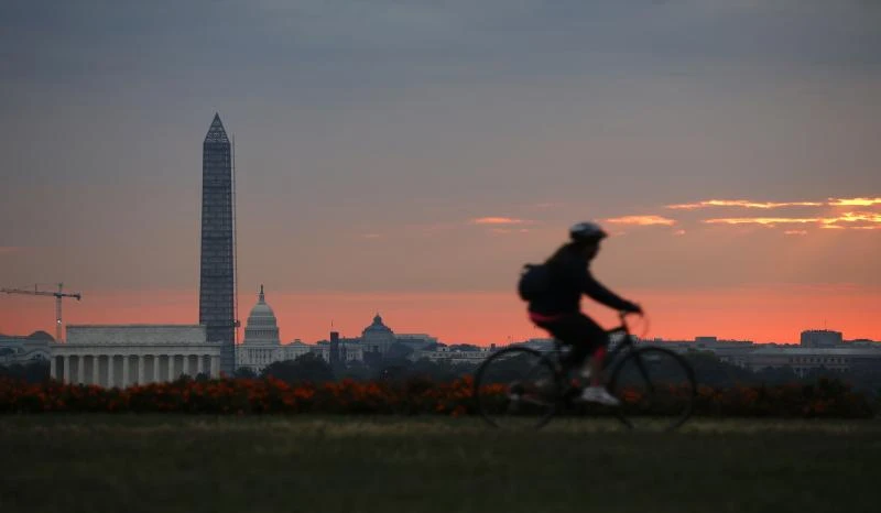 Stocks hold steady despite US govt shutdown