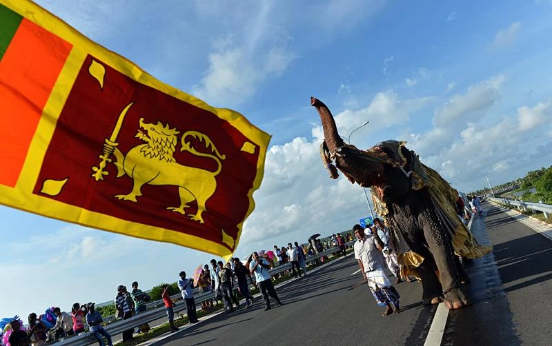 Sri Lanka rupee falls to 1-week low
