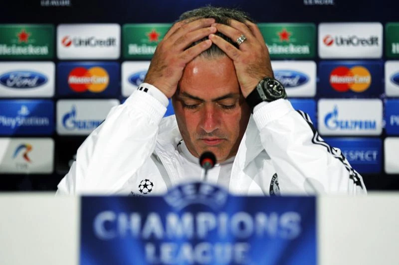 Agitated Mourinho walks out of media conference