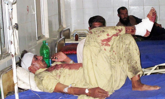 Pak bomber kills 8 including provincial law minister