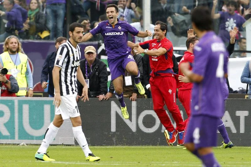 Rossi’s trick helps Fiorentina stun Juve; boost Roma’s lead