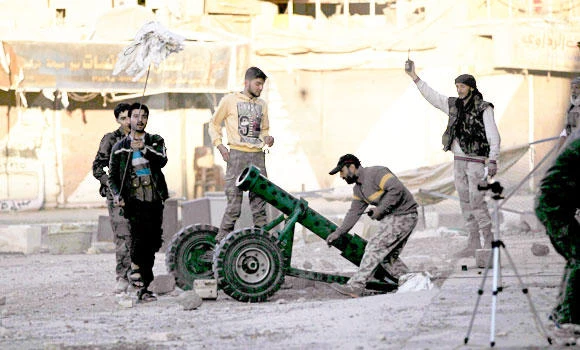 Mortar shells hit near Syria inspectors’ hotel