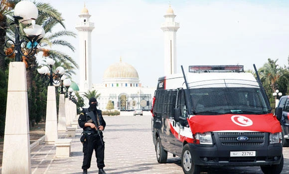 Bomber hits Tunisia resort