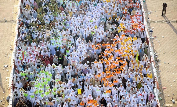 Mina bursts into color after successful Haj