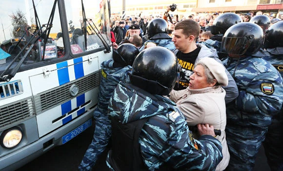 Moscow stabbing death sets off street riots
