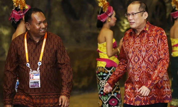 APEC evicts HK journalists who heckled Aquino
