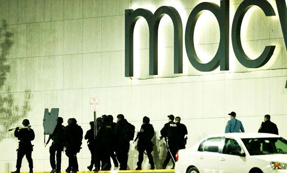 Suspect in US mall shooting is dead