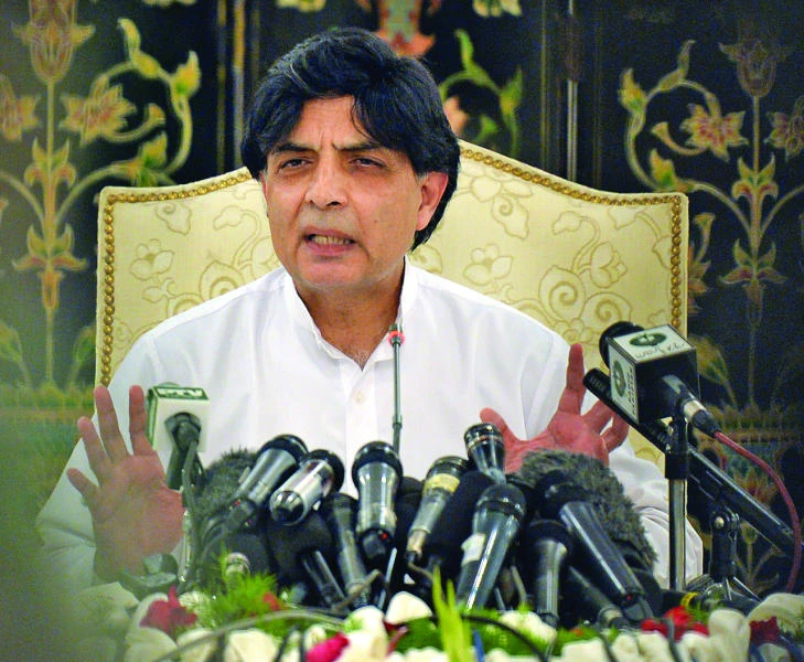 Taleban secretly bury leader, vow revenge