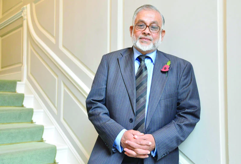 Dhaka trial farce, says British leader