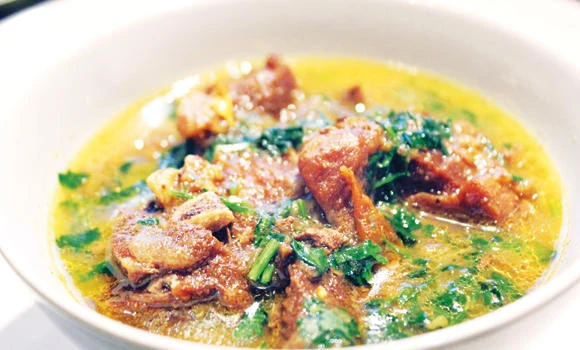 Lahori khabay: A home away from home