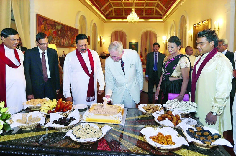 Cake for Charles as prince turns 65